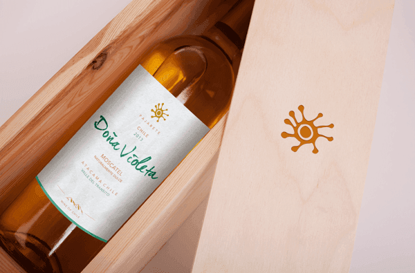 Diseño de etiquetas para el vino Doña Violeta